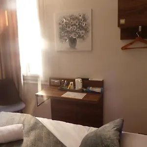 https://hotel-le-rochegude.midi-pyreneeshotels.com