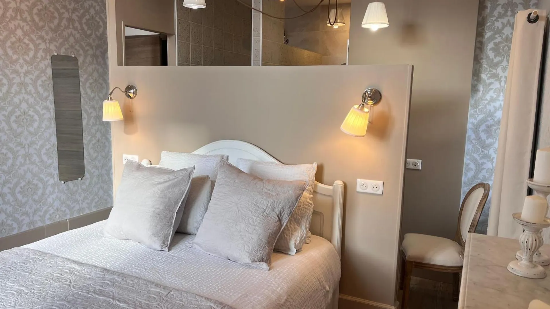 La Belle Epoque & Spa Cournon-d'Auvergne Bed & Breakfast
